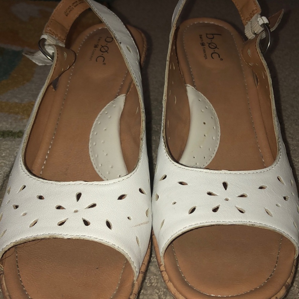 White wedges